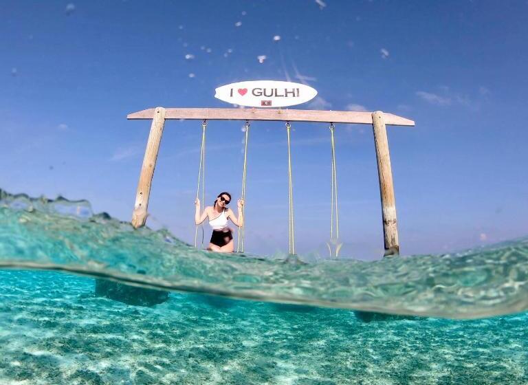 پانسیون Beach Walk Villa Maldives