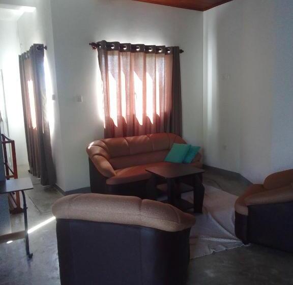 膳宿费 Peaceful Green Villa