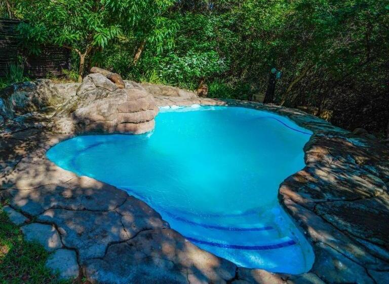 פנסיון Thulamela Couples Retreat