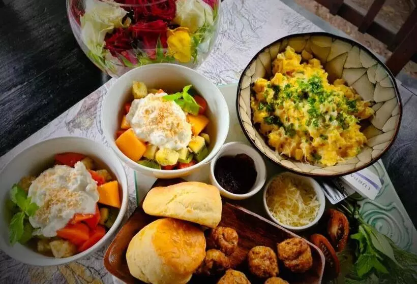 Majatalo Thulamela Couples Retreat