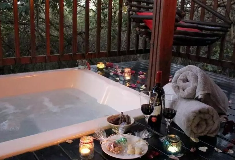 Majatalo Thulamela Couples Retreat