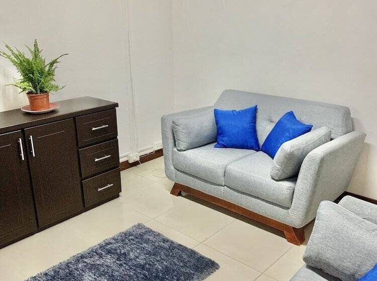 فندق صغير Global House Costa Rica Backpackers