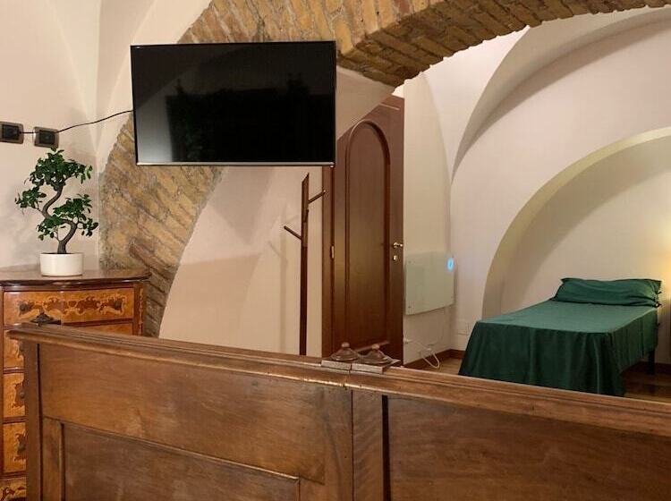 پانسیون Residenza Tritone Luxury Guest House Trevi Fountain