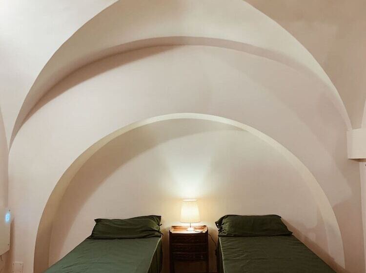 پانسیون Residenza Tritone Luxury Guest House Trevi Fountain