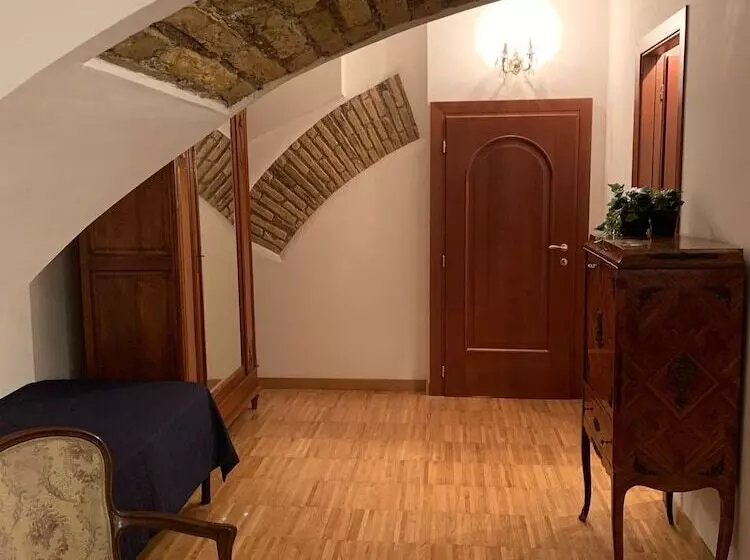 پانسیون Residenza Tritone Luxury Guest House Trevi Fountain