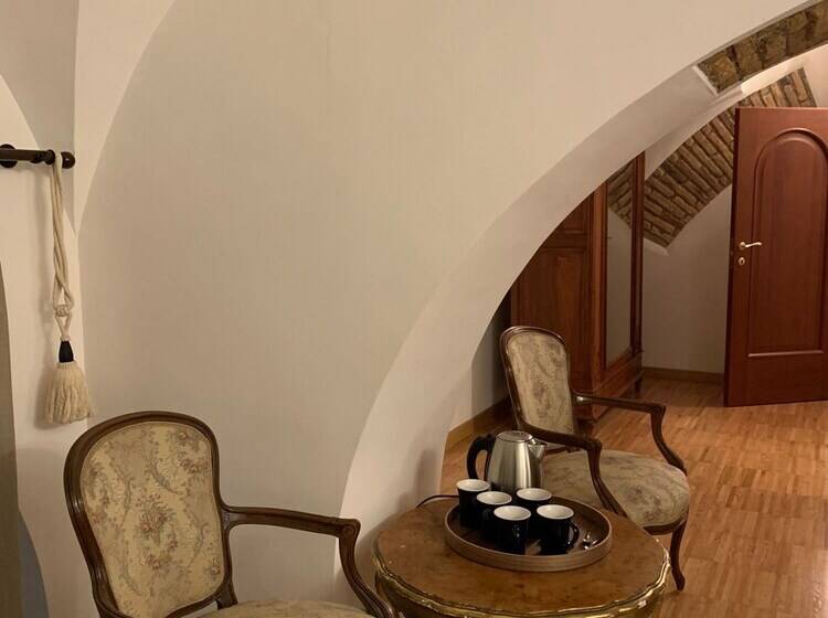 پانسیون Residenza Tritone Luxury Guest House Trevi Fountain