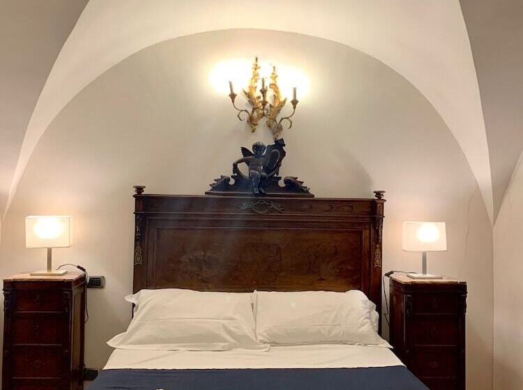 پانسیون Residenza Tritone Luxury Guest House Trevi Fountain