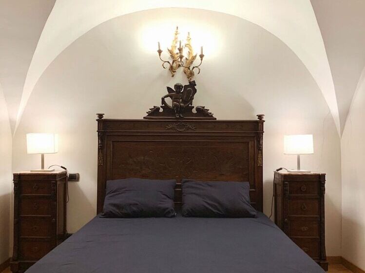 پانسیون Residenza Tritone Luxury Guest House Trevi Fountain