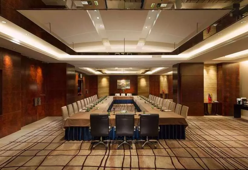 Doubletree By Hilton Hotel Qinghai   Golmud