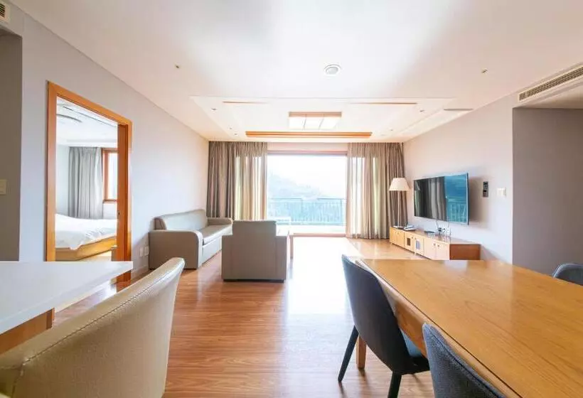 Elysian Gangchon Resort