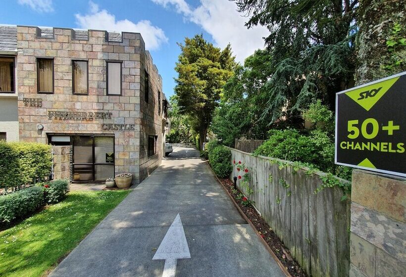 Fitzherbert Castle Motel