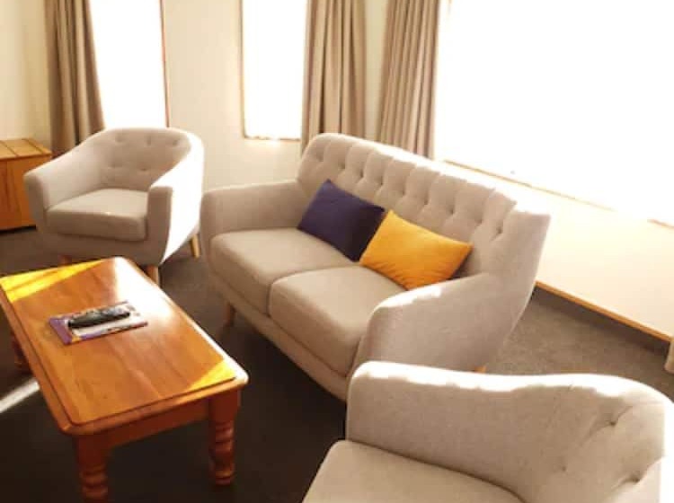 Fitzherbert Castle Motel