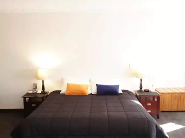 Fitzherbert Castle Motel