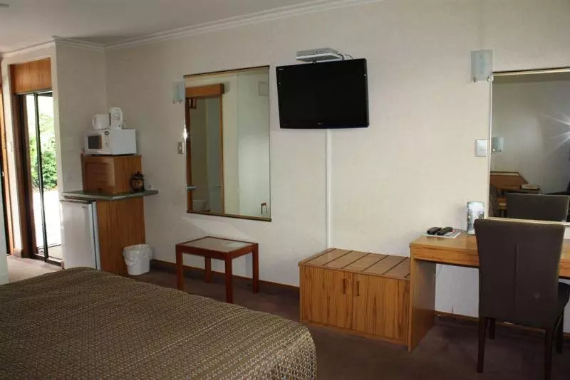 Fitzherbert Castle Motel
