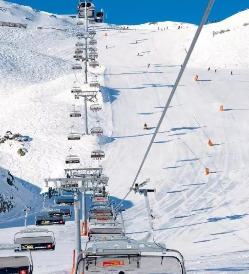 Hotelli Alpin Family Resort Seetal