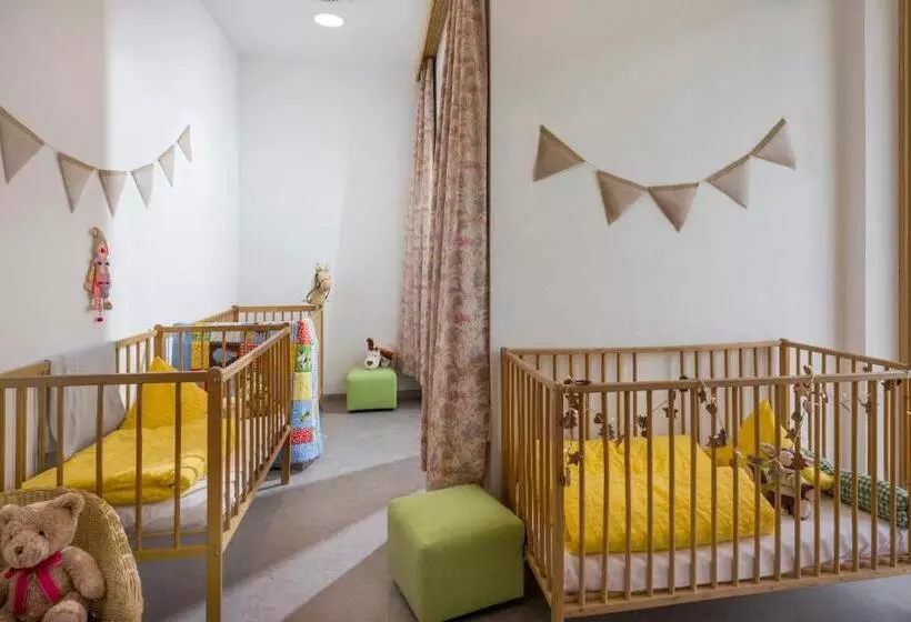 Hotelli Alpin Family Resort Seetal