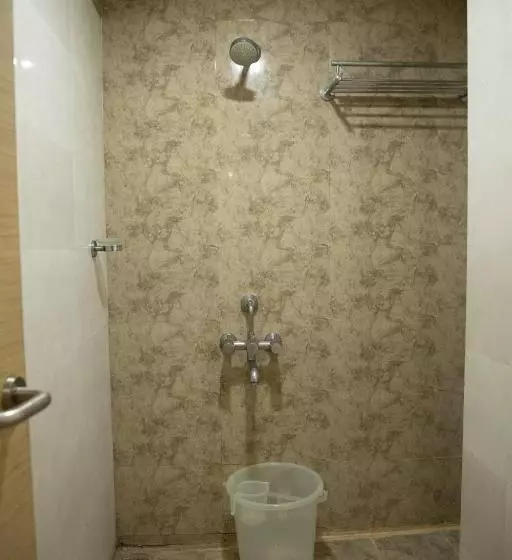 בית מלון כפרי Arunaachalaa Resiidency