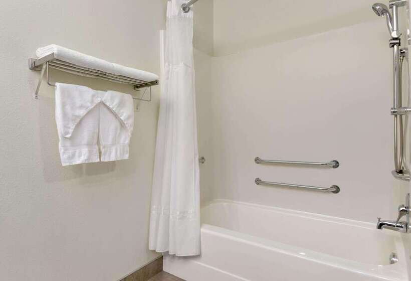 ホテル Days Inn By Wyndham Levis