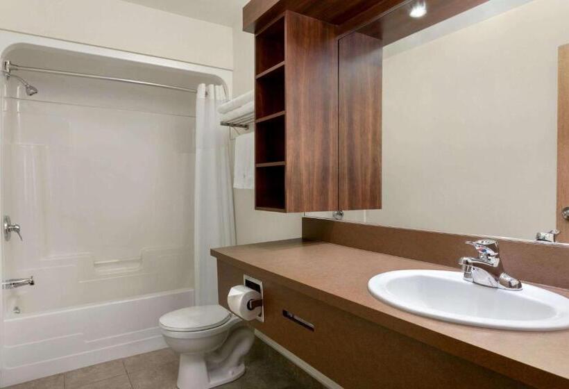 ホテル Days Inn By Wyndham Levis