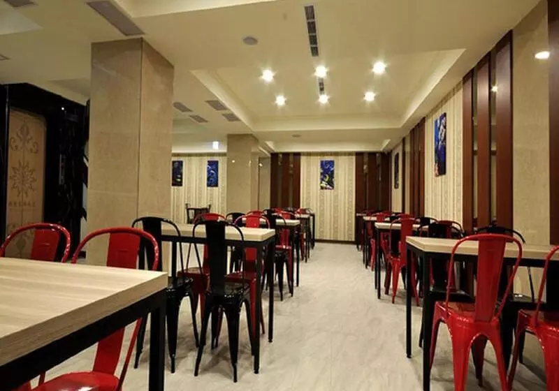 Fish Hotel   Yancheng