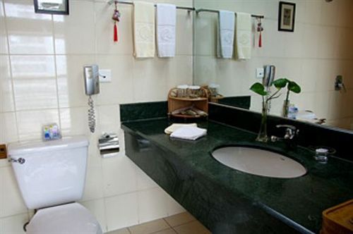 Отель Hangzhou Commercial Center