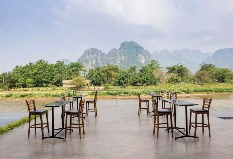 Hotelli Inthira Vang Vieng
