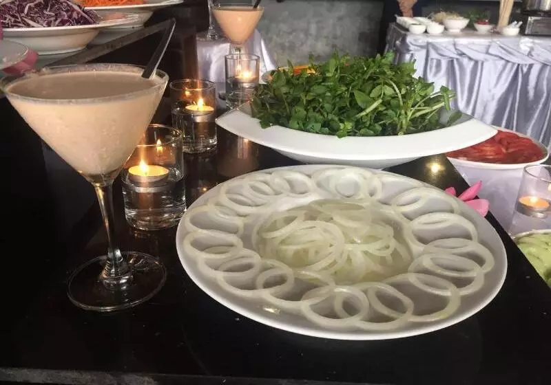 Hotelli Inthira Vang Vieng