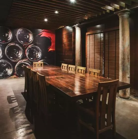 هتل Loft Osteria By Sagardi