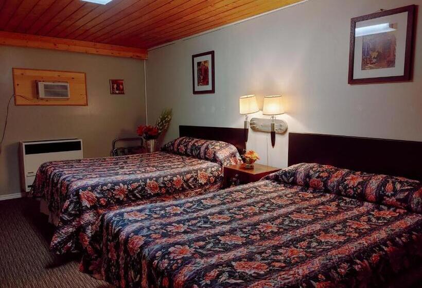 מוטל Kootenay Country Inn