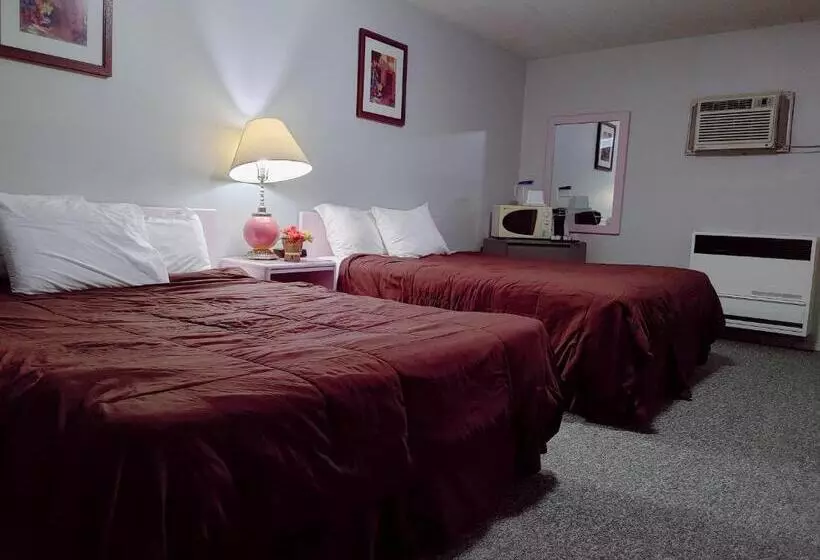 مُتل Kootenay Country Inn