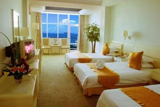 Sanya Hot Spring Seaview Resort
