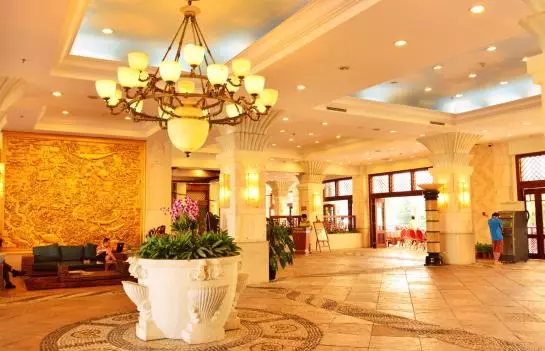Sanya Hot Spring Seaview Resort