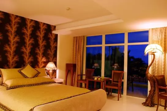 Sanya Hot Spring Seaview Resort