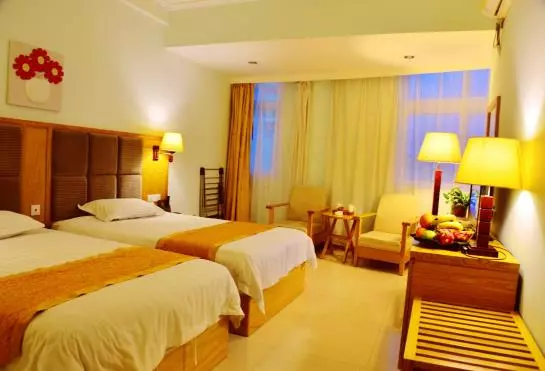 Sanya Hot Spring Seaview Resort