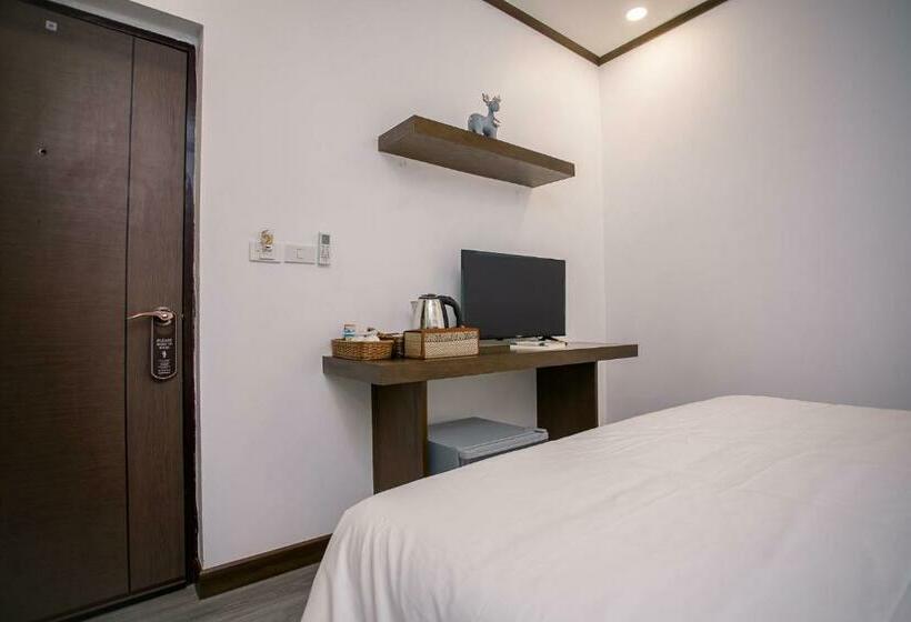 בית מלון כפרי De Thaphae Chiangmai