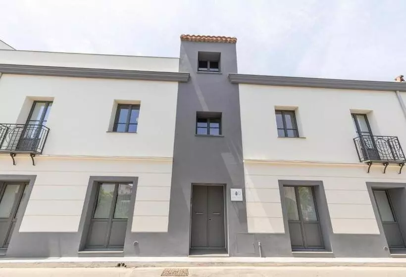 ベッドアンドブレックファースト Domu Qirat   Authentic Rooms & Terraces