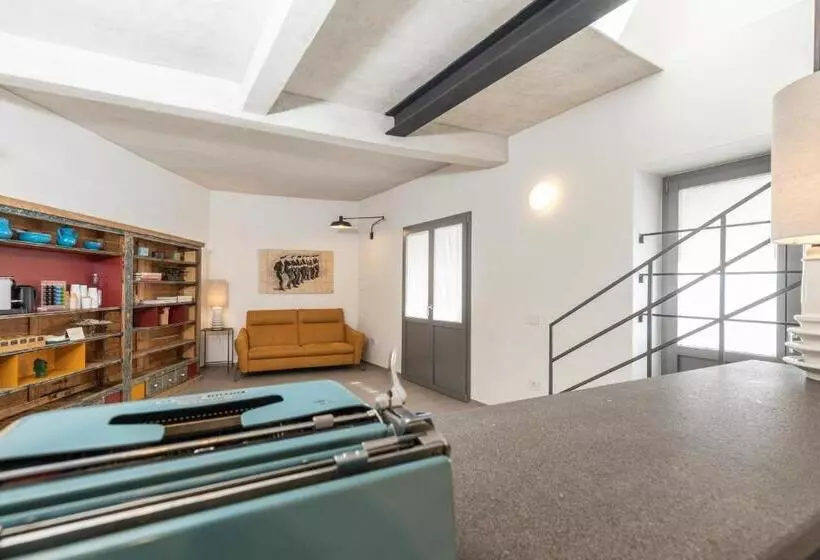 ベッドアンドブレックファースト Domu Qirat   Authentic Rooms & Terraces