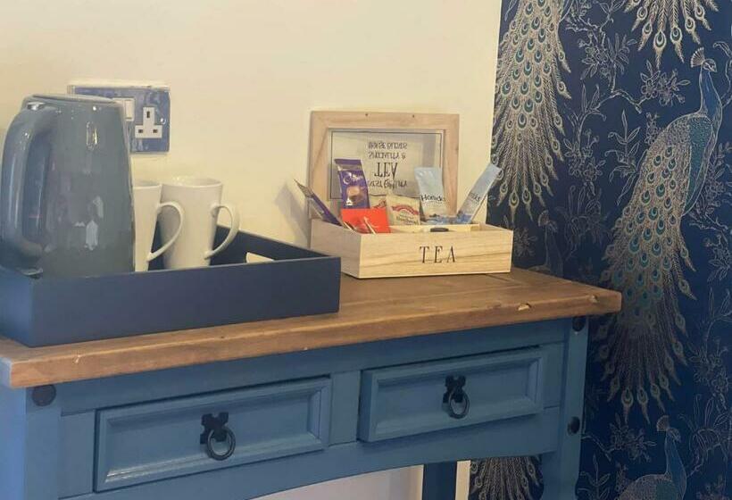 مبيت وإفطار The Pub And Kitchen Brandon Village