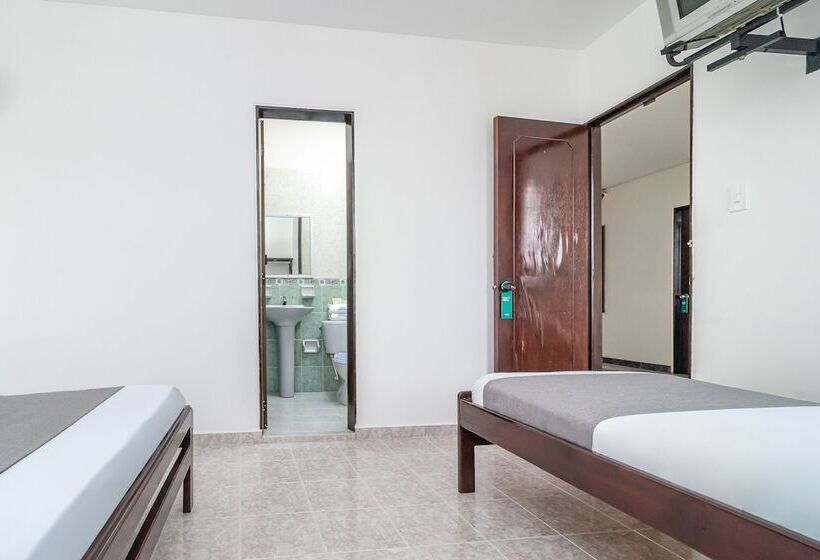 هتل Ayenda Vanguard