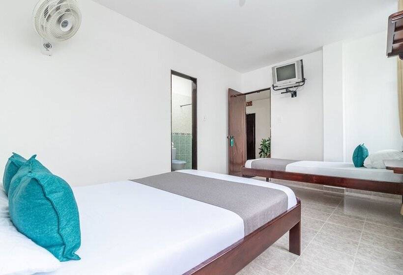 هتل Ayenda Vanguard