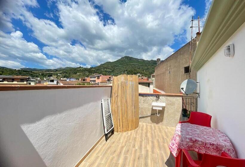 膳宿费 Affittacamere Agorà