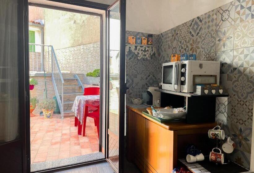 膳宿费 Affittacamere Agorà