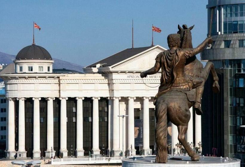 پانسیون Room In Guest Room Hotel Square Macedonia