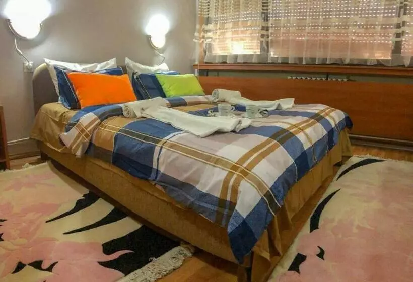 پانسیون Room In Guest Room   Hotel Square Macedonia