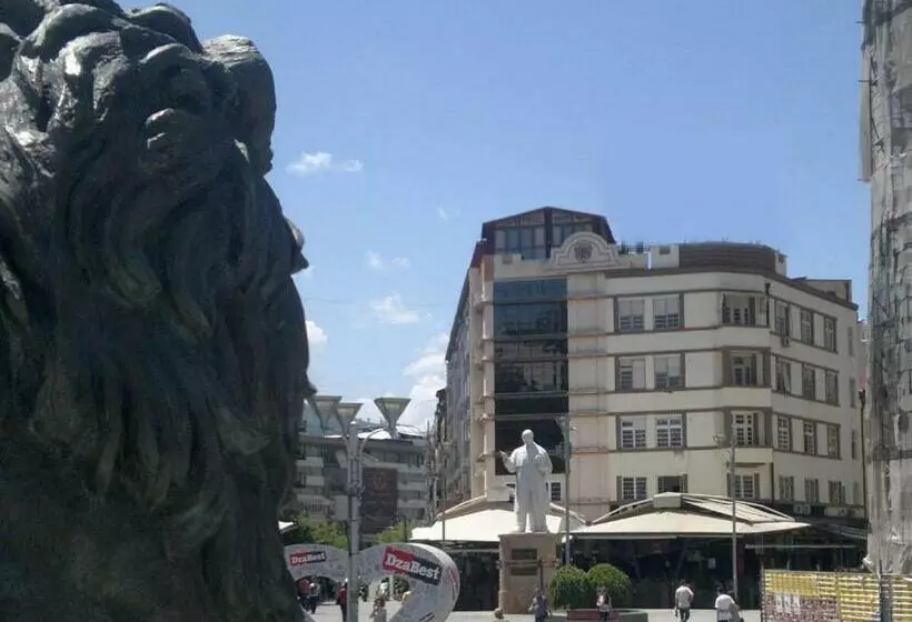 پانسیون Room In Guest Room   Hotel Square Macedonia