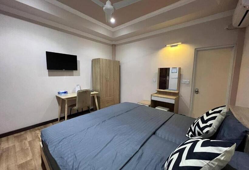 تختخواب و صبحانه Raalhu Dhangethi