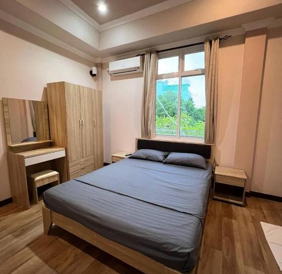 تختخواب و صبحانه Raalhu Dhangethi