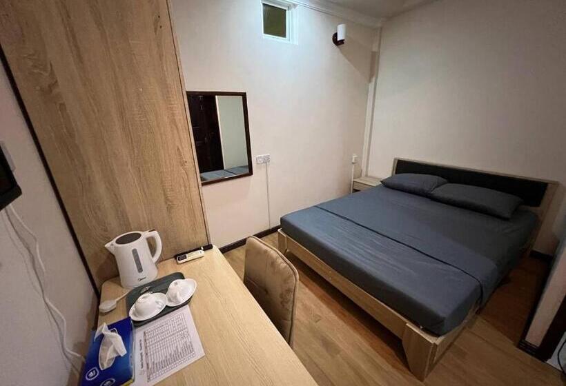 تختخواب و صبحانه Raalhu Dhangethi