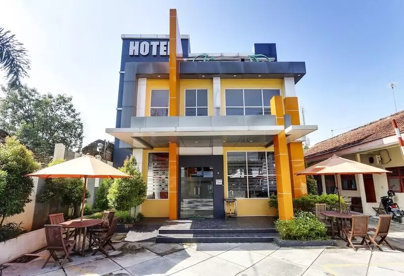 Hotelli Oyo Flagship 90973  Karunia Pkpri Grobogan