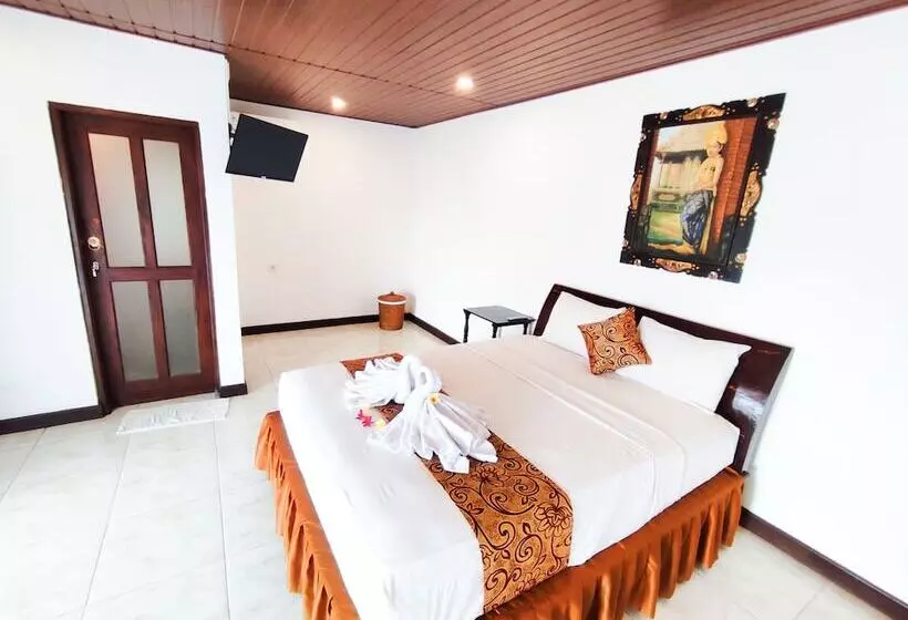 Hotelli The Bali Menjangan Boutique Villas & Dive Center